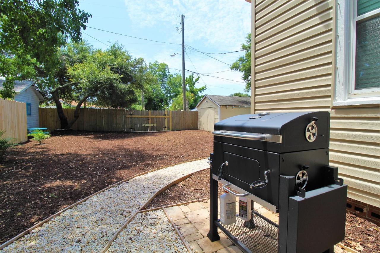 Beachy Bungalow For Family Fun! Walk To Beach! Pensacola Extérieur photo