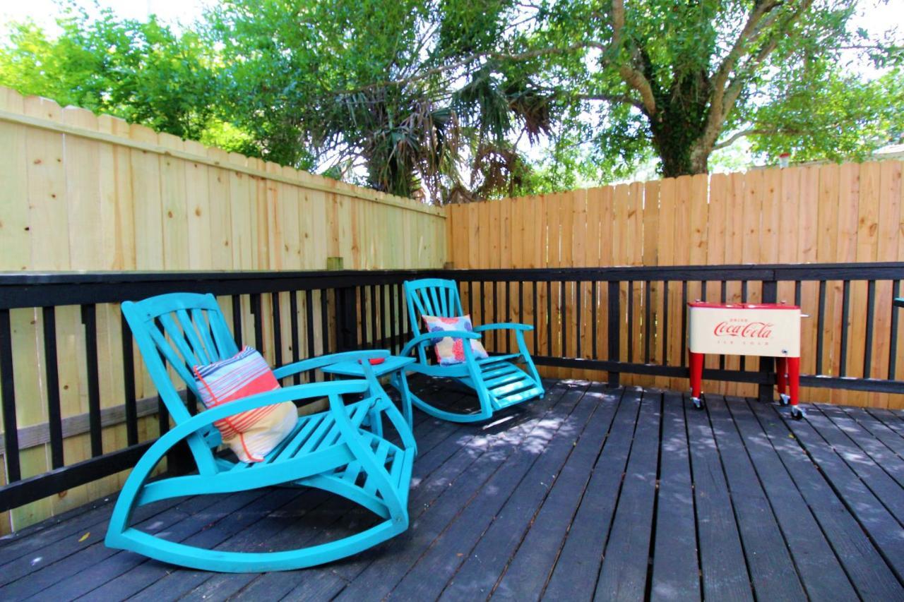 Beachy Bungalow For Family Fun! Walk To Beach! Pensacola Extérieur photo